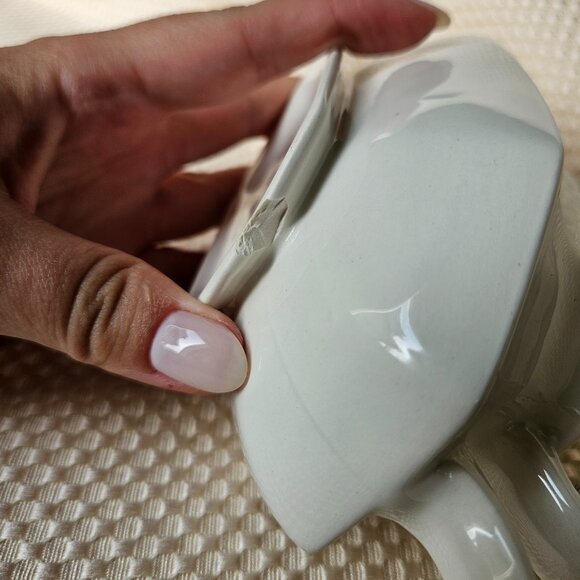 Johnson Brothers -‎ Vintage Plain White Gravy Boat with Dish - Made in England - Picture 13 of 15